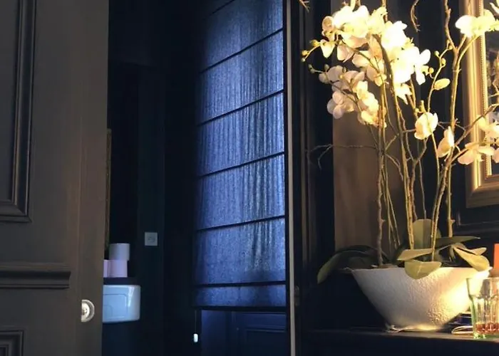 ホームステイ S - Louvre Museum - Shared Bathroom With Host パリ